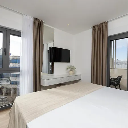 Sunday Hotel 4*