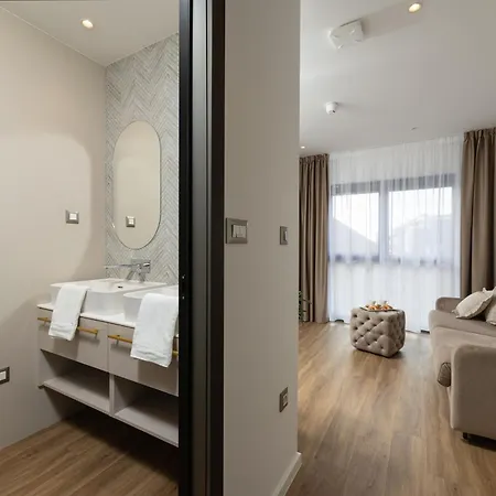 Sunday Hotel 4*
