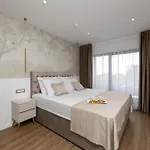 호텔 Sunday And